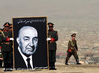 رییس جمهور برای اعمار مقبره داوود خان دستور ایجاد یک کمیسیون را صادر کرد