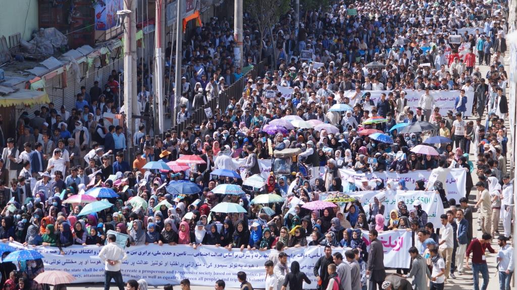 حضور گسترده زنان در تظاهرات جنبش روشنایی
