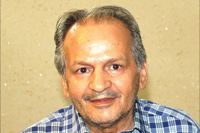 نویسنده‌ی سرشناس افغان که در فقر راهی تیمارستان شد