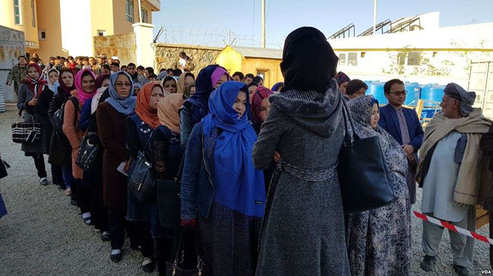 حضور پررنگ زنان در انتخابات در ولایت بامیان