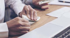 راهکار عملی برای کم کردن فساد اداری در افغانستان