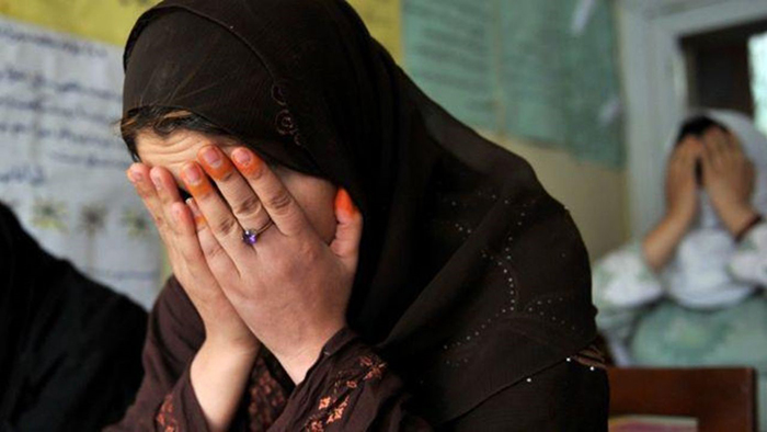 زنان تنها با آینده‌ی مبهم؛ هزاران زن در افغانستان بی‌سرنوشت اند