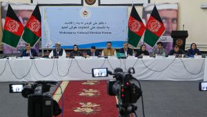 مولانا عبدالله: گزارش کمیسیون انتخابات در مورد مراکز باز و بسته واقعی نیست