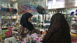 زنان فروشنده‌ی کابل؛ بانوانی که انحصار مردانه را شکسته‌اند