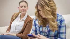 چرا نباید به حریم خصوصی فرزندمان سرک بکشیم؟