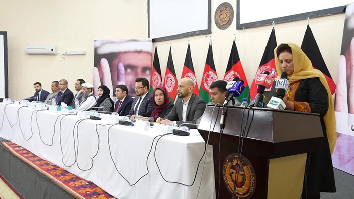 با کارمندان متخلف و خاطی کمیسیون انتخابات برخورد جدی شود