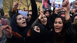 زنانِ خشمگینِ باخبر