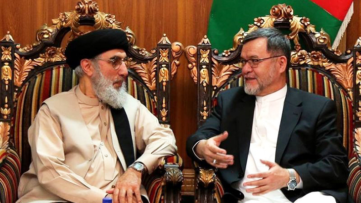 دانش و حکمتیار