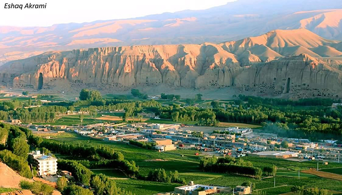 ولسوالی شیبر بامیان، یکی از امنترین ولایتهای افغانستان هم دیروز هدف حملات گستردهی طالبان قرار گرفت