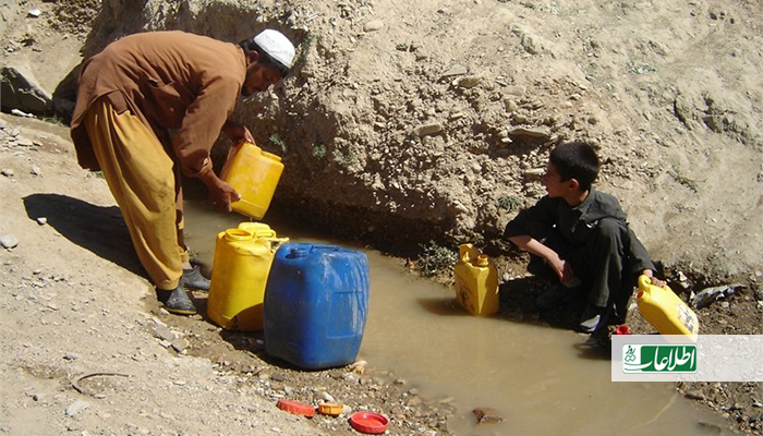 باشندگان قلعهنو مجبورند که 20 لیتر آب شیرین و صحی را در بدل پرداخت 10 افغانی خریداری کنند، اما برای بسیاریها خریداری آب با وضعیت بد اقتصادی ناممکن است