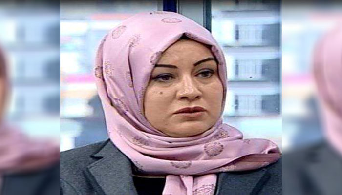 رویا دادرس میگوید فهرستی از زنان فعال 34 ولایت تهیه کردهاند.