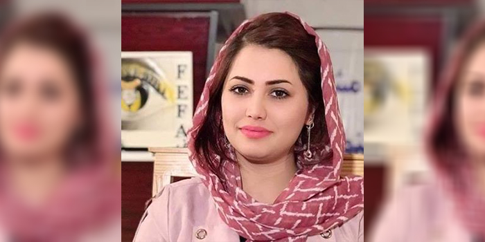 سمیرا رسا، سخنگوی شهرداری کابل میگوید هر نوع «اشتهارات و اعلانات» بر روی در و دیوار و هر قسمتی از شهر که شهرداری تثبیت نکرده باشد، خلاف قانون بوده و مطابق با قانون برخورد خواهد شد.