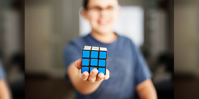 زندگی پر پیچ‌وخم مخترع مکعب روبیک