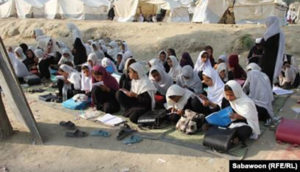 سیاست و رادیکالیسم دینی؛ پرتگاه مرگ آموزش‌وپرورش در افغانستان