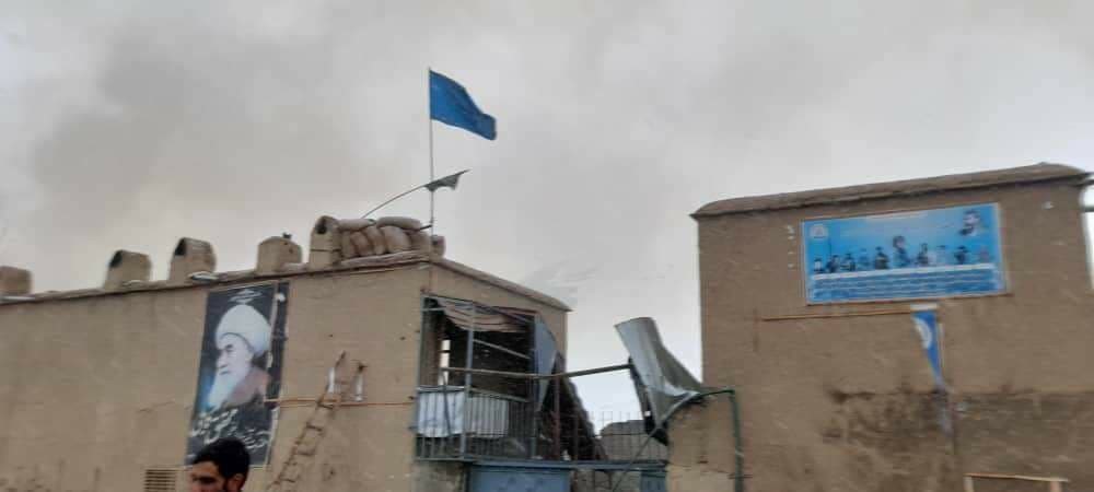 نمای از قرارگاه علی‌پور در مرکز ولسوالی حصه اول بهسود که به گفته‌ی وزارت دفاع حالا تخریب شده است – عکس از فیسبوک وزارت دفاع