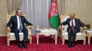 دیدار غنی با وزیر خارجه‌ی ترکیه