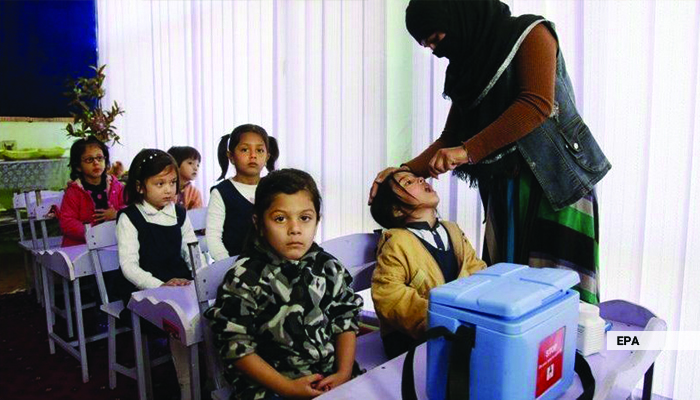 بازار داغ شایعات علیه واکسین فلج کودکان