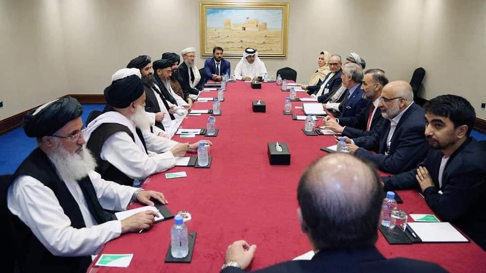 تهدید فروپاشی روند صلح؛ هنوز هم توپ در میدان طالبان است