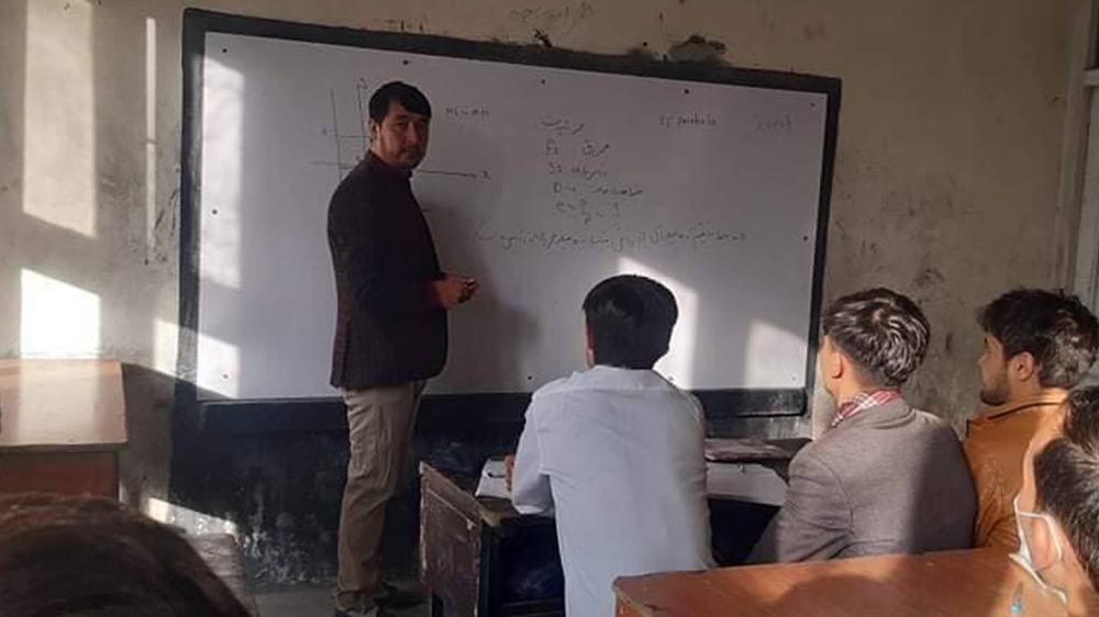 هیولای فقر