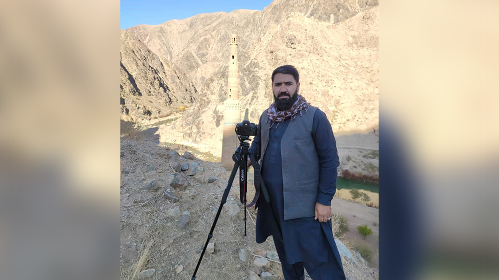 نیک‌محمد مستمند غوری وضعیت منار جام در غور را بررسی کرده است