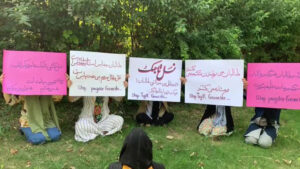 قتل ساکنان پنجشیر؛ دختران معترض در کابل: نسل‌کُشی تاجیک‌ها را متوقف کنید